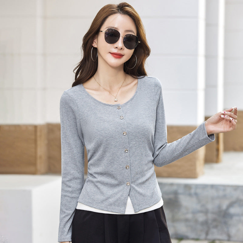 Long sleeved slim fit T-shirt