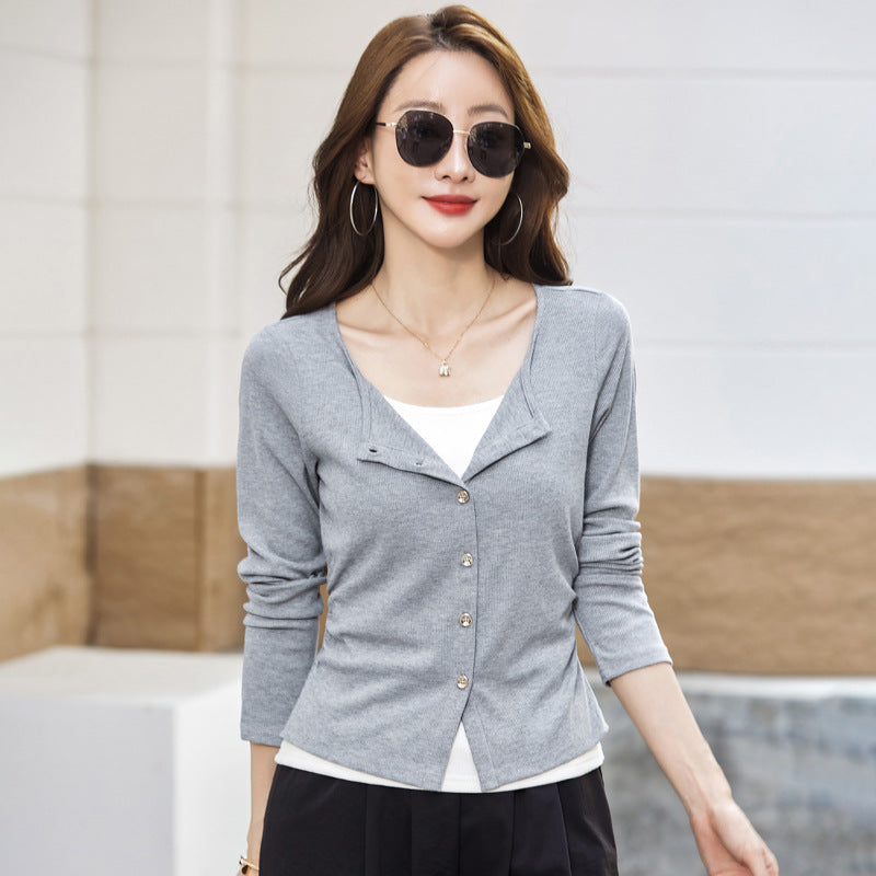 Long sleeved slim fit T-shirt