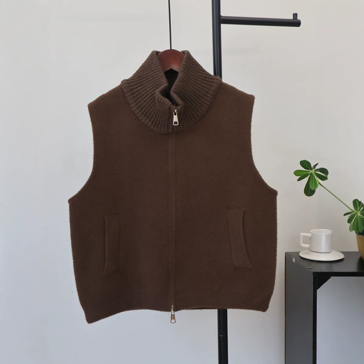 Stand up collar double zipper solid color vest
